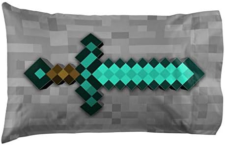  Jay Franco Minecraft Diamond Life 1 Pack Pillowcase - Double-Sided Super Soft Bedding - Featuring Minecraft's Sword & Pickaxe (Official Minecraft Product)