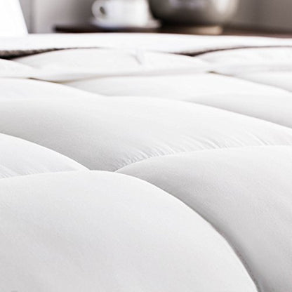  WEEKENDER Hypoallergenic Quilted Down Alternative Hotel-Style Use Insert Or Stand-Alone Comforter-for All Seasons-Corner Duvet Tabs, Full, Classic White