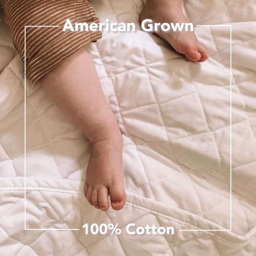  Lassic Luxury Quilt | American Grown 100% Cotton Batting | Lightweight All Season USA Made Vintage Style Bedspread | Durable Oversized And Machine Washable | King/Cal King | Natural