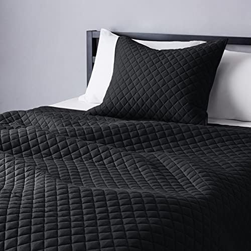 Amazon Basics Cotton Jersey Quilt And Sham Bed Set, Down-Alternative Quilt - Twin/Twin XL, Navy Blue
