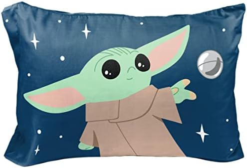  Jay Franco Minecraft Diamond Life 1 Pack Pillowcase - Double-Sided Super Soft Bedding - Featuring Minecraft's Sword & Pickaxe (Official Minecraft Product)