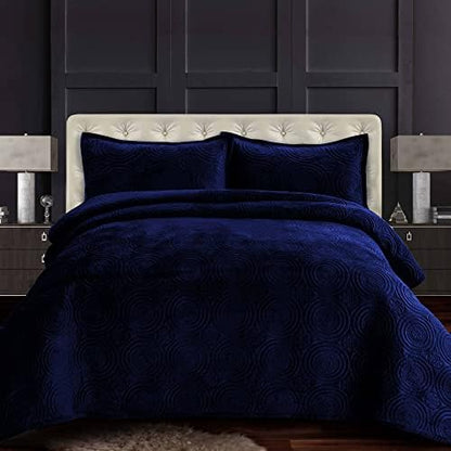  Tribeca Living Oversized Velvet Quilt, Three Piece Queen Bed Set, 260GSM Soft Velvet Quilted Set Includes One Quilt & Two Sham Pillowcases, Capri Emerald Green