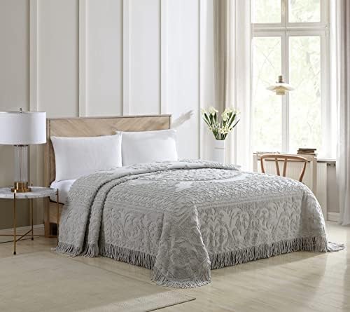  Medallion Chenille Bedspread, Queen, White