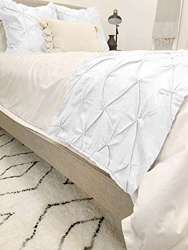  ABP COLLECTION Bed Runners - 100% Cotton 800 Thread Count Pinch Pleated Bed Runner - Luxury Pinch Pleated Bed Runner, Hotel Quality Modern Pinch Pleated Bed Runner Queen Size, White