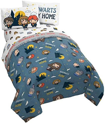  Jay Franco Minecraft Monster Hunters 5 Piece Queen Bed Set - Includes Reversible Comforter & Sheet Set - Bedding Features Creeper - Super Soft Fade Resistant Microfiber (Official Minecraft Product)