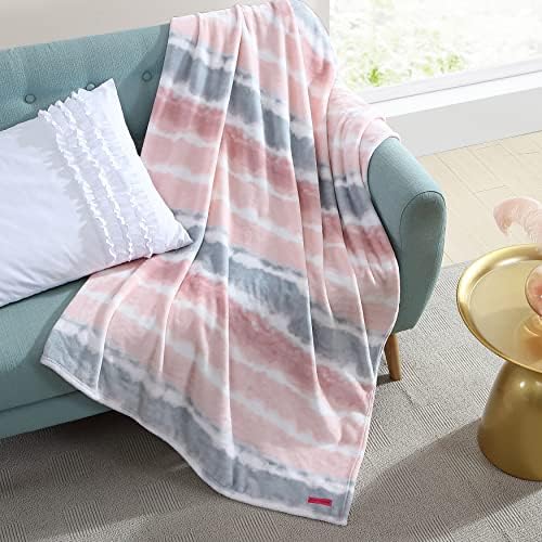 Betsey Johnson Home | Plush Collection | Throw - Ultra-Soft & Cozy Fleece, Lightweight & Luxuriously Warm, Perfect For Bed Or Couch, Bouquet Day 50 X 70