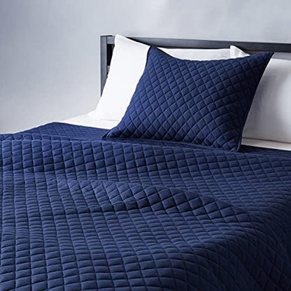 Amazon Basics Cotton Jersey Quilt And Sham Bed Set, Down-Alternative Quilt - Twin/Twin XL, Navy Blue
