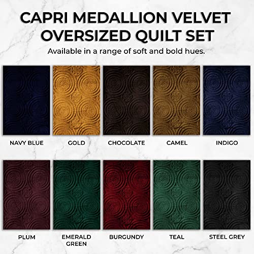  Tribeca Living Oversized Velvet Quilt, Three Piece Queen Bed Set, 260GSM Soft Velvet Quilted Set Includes One Quilt & Two Sham Pillowcases, Capri Emerald Green