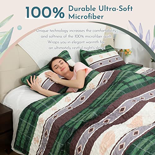  Judvx Quilt Set King Size White & Green Rustic Bedding Reversible 3 Piece Bedspreads & Coverlet, Lightweight Microfiber Plaid Pattern Lodge Bear Quilts For All Season (1 Quilt, 2 Pillow Shams)