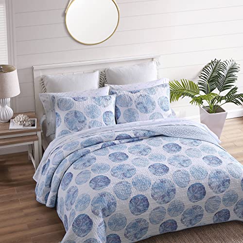  Tommy Bahama - Queen Quilt Set, Reversible Cotton Bedding With Matching Shams, Lightweight Home Decor For All Seasons (Ocean Isle Blue, Queen)