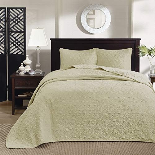  Madison Park Quebec Reversible Quilt Set Damask Design, Double Sided Stitching All Season, Lightweight Bedspread Bedding Set, Matching Sham, Cream, King(120"x118") 3 Piece