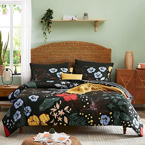  CASAAGUSTO Queen Comforter Set 8 PCS White & Green Dandelion Plant Comforter Set With Flowers Leaves Pattern Soft Seersucker Design All Season Microfiber Bedding Set With Decor Pillow (90"X90")