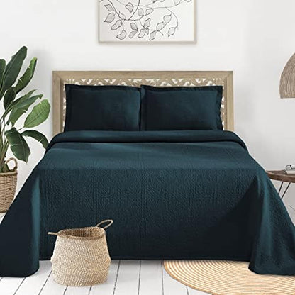 Superior Jacquard Matelasse Fleur De Lis 100% Cotton Medallion 3-Piece Bedspread Set - King, Ivory