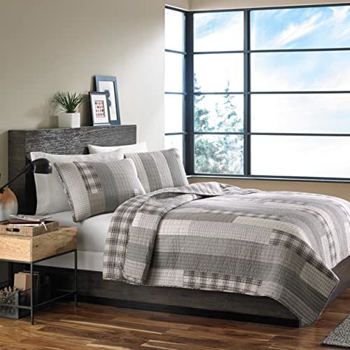  Eddie Bauer Home - Queen Quilt Set, Cotton Reversible Bedding With Matching Shams, Home Decor For All Seasons (Fairview Grey, Queen)