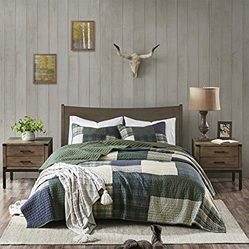 Woolrich Mill Creek Reversible Quilt Set - Cottage Styling Reversed To Solid Color, All Season Lightweight Coverlet, Cozy Bedding Layer, Matching Shams, Oversized Full/Queen, Plaid Green 3 Piece