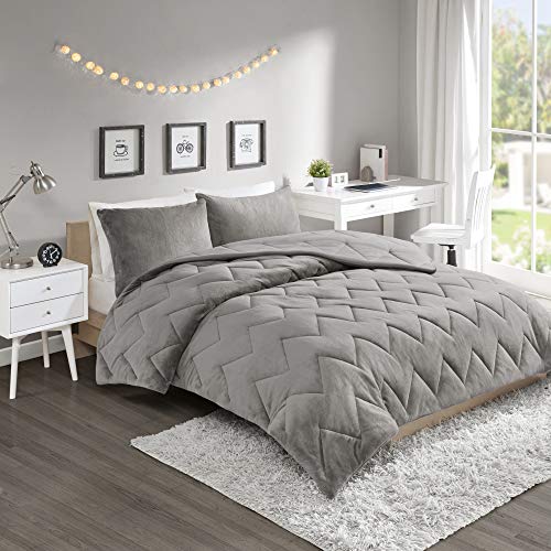  Intelligent Design Kai Solid Chevron Quilted Reversible Ultra Soft Microfiber To Cozy Plush Zipper Closure Comforter Set Bedding, Full/Queen Size, Grey