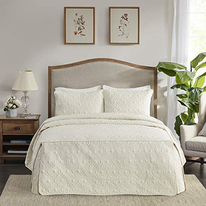  Madison Park Quebec Fitted Bedspread Classic Traditional Design All Season, Lightweight, Bedding Set, Matching Shams, Queen(60" X80+24D), Quebec, Damask Quilted Cream 3 Piece