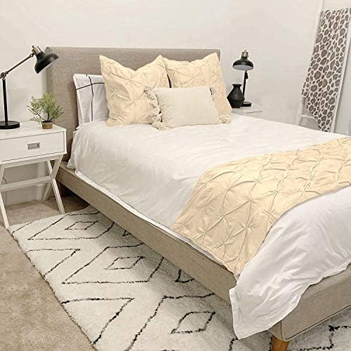  ABP COLLECTION Bed Runners - 100% Cotton 800 Thread Count Pinch Pleated Bed Runner - Luxury Pinch Pleated Bed Runner, Hotel Quality Modern Pinch Pleated Bed Runner Queen Size, White