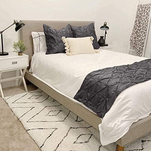  Bed Runner 100% Cotton 800 Thread Count 1 Piece Pinch Pleated Bed Runner, Decorative Bed Scarf, 1 Pinch Pleated Bed Runner (Cal King Size, Light Gray)