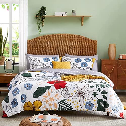 CASAAGUSTO Queen Comforter Set 8 PCS White & Green Dandelion Plant Comforter Set With Flowers Leaves Pattern Soft Seersucker Design All Season Microfiber Bedding Set With Decor Pillow (90"X90")
