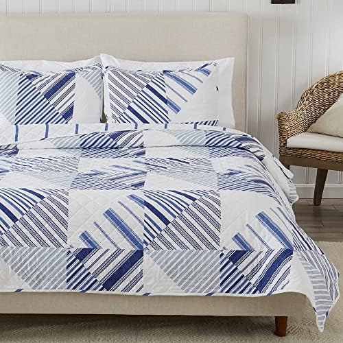 Great Bay Home 2-Piece Twin Reversible Lightweight Nautical Quilt Comforter With 1 Sham | All-Season, Beach Bedspreads | Blue Coastal Coverlet Sets | Casco Bay Quilts Collection