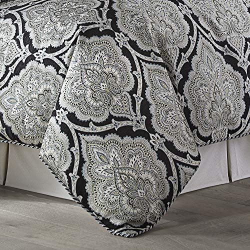  Croscill Dianella Queen Comforter Set, Black
