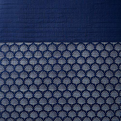  Luxury All Season Ultra Soft Enzyme Washed Reversible 1-Piece Quilt Coastal Pattern Crinkle Coverlet Bedspread, Full/Queen, Navy Blue Palm Leaves