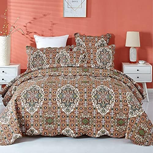  DaDa Bedding Earthy Cross Motif Folk Bedspread - Cozy Arabian Moroccan Ogee Rustic Antique Style Quilted Coverlet Set - Scalloped Edges Warm Tones Burnt Orange Brown Olive Green - Cal King - 3-Pieces